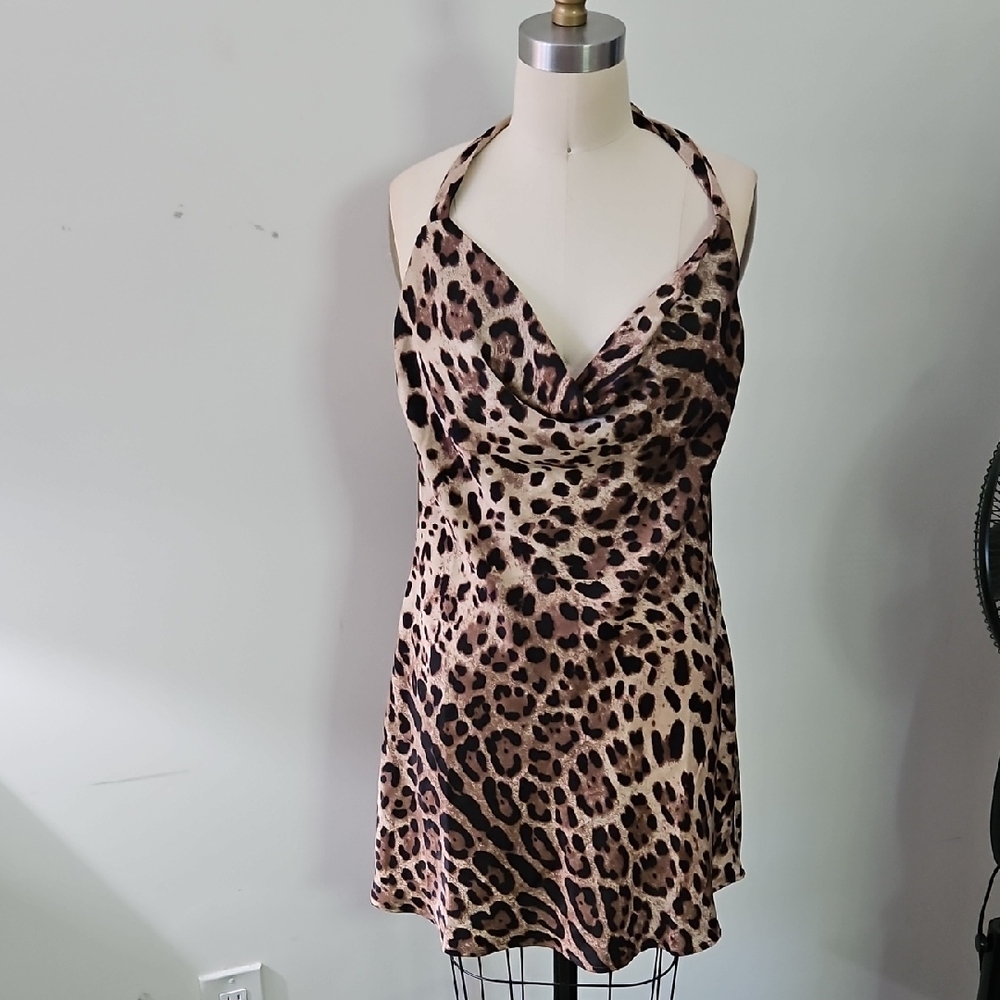 Hey Babe Leopard Print Halter Dress Sz Meduim